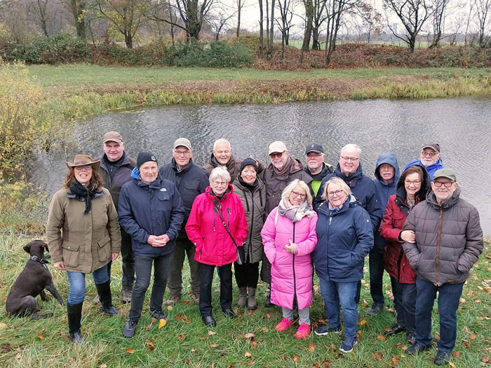 Teilnehmer der Herbstwanderung an Borcherts Teich
